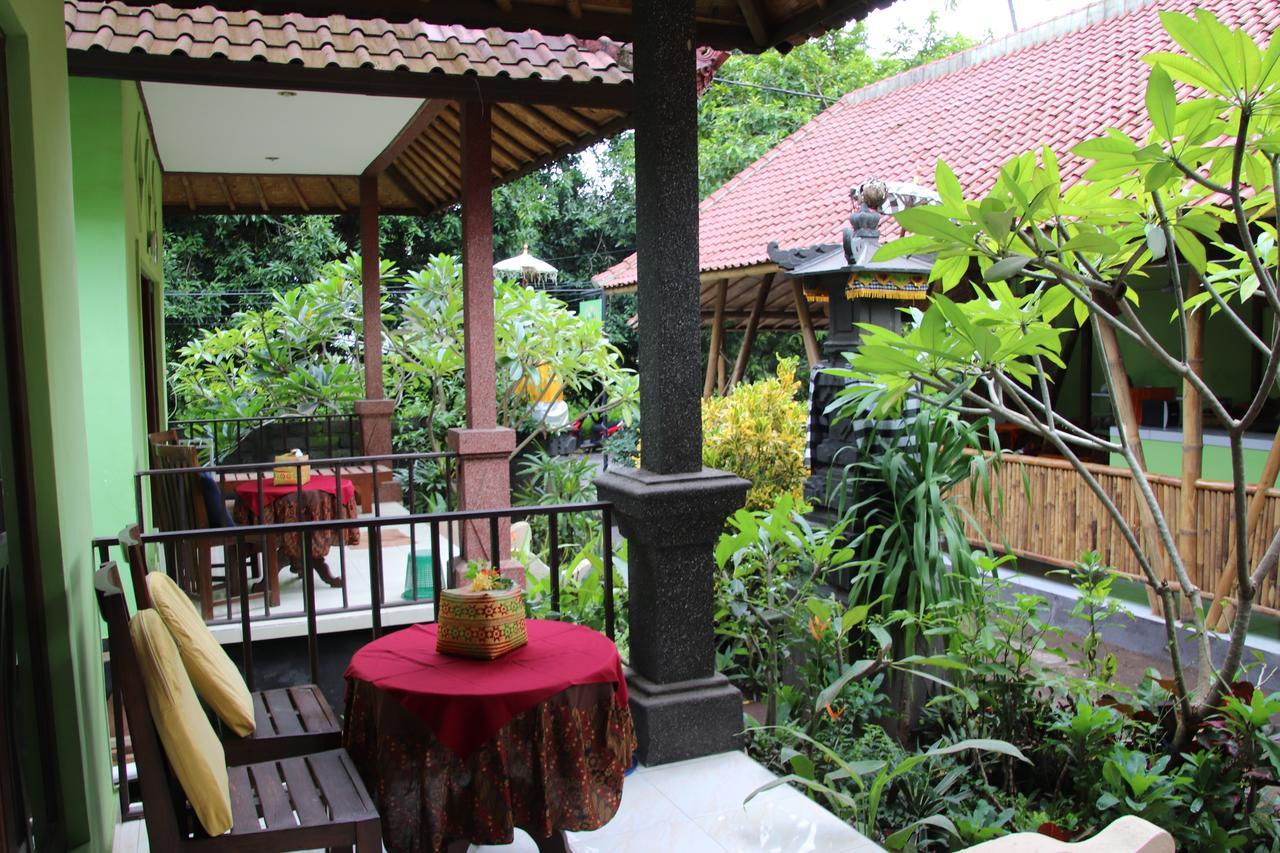 Taman Sandat Amed Екстериор снимка